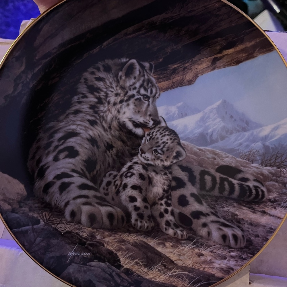 The Bradford Exchange “The Snow Leopard” Collectible Plate